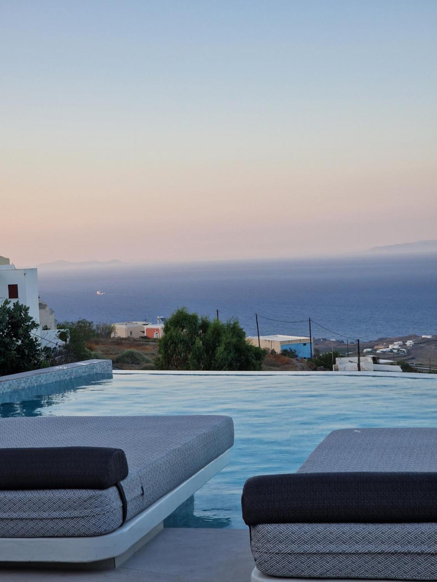 Cuore Santo Suites Fira  Exterior photo