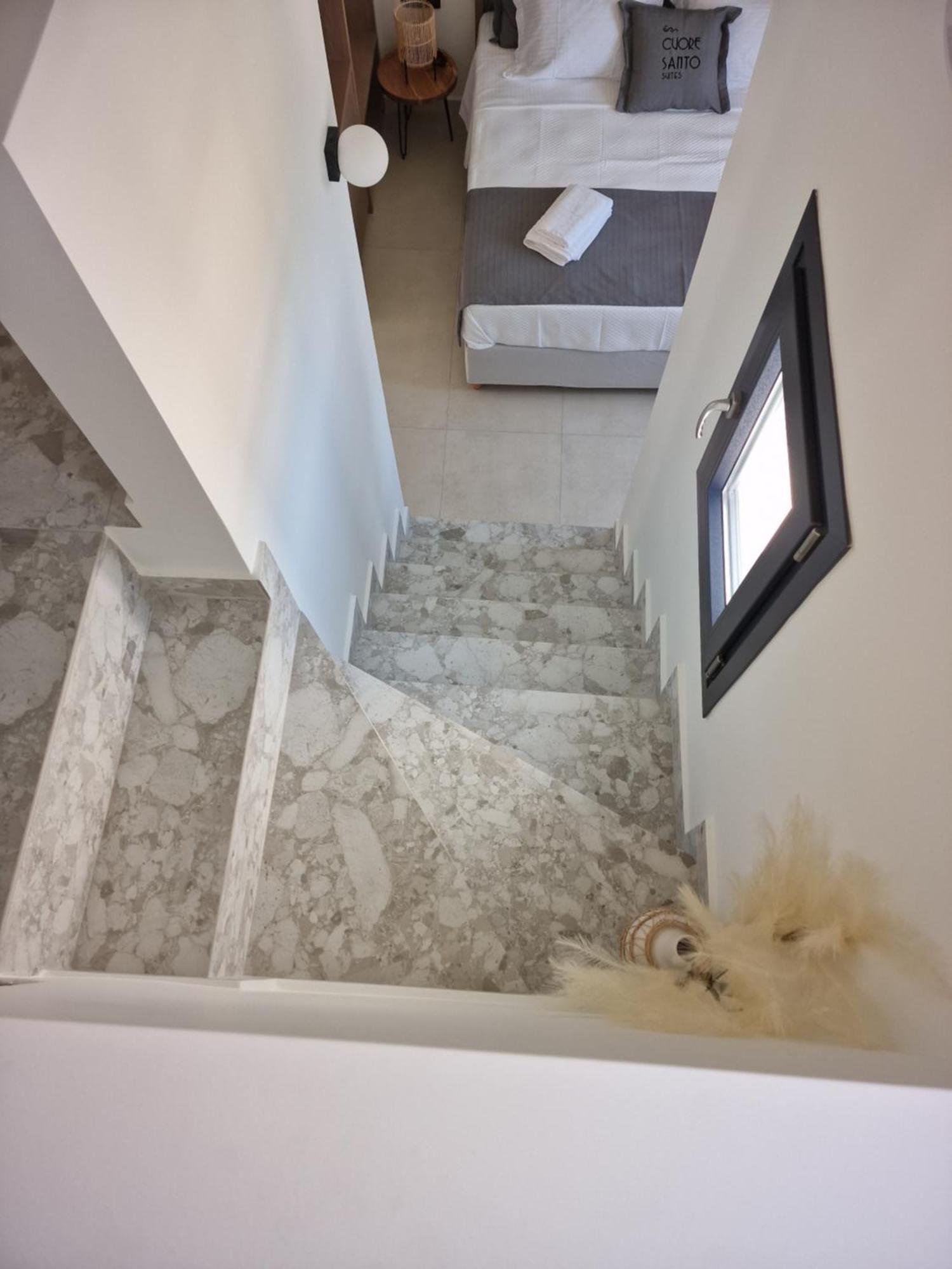 Cuore Santo Suites Fira  Exterior photo