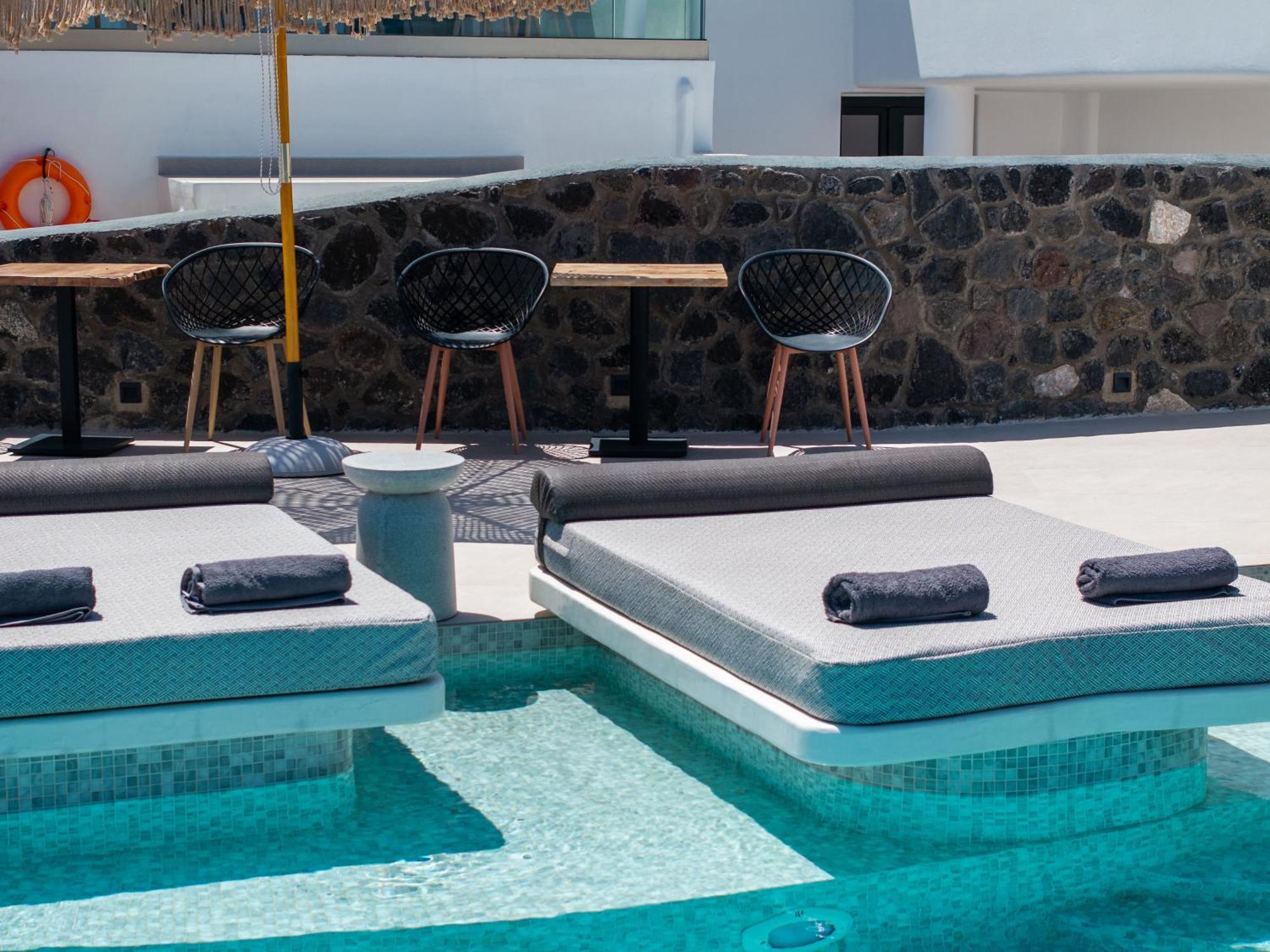 Cuore Santo Suites Fira  Exterior photo