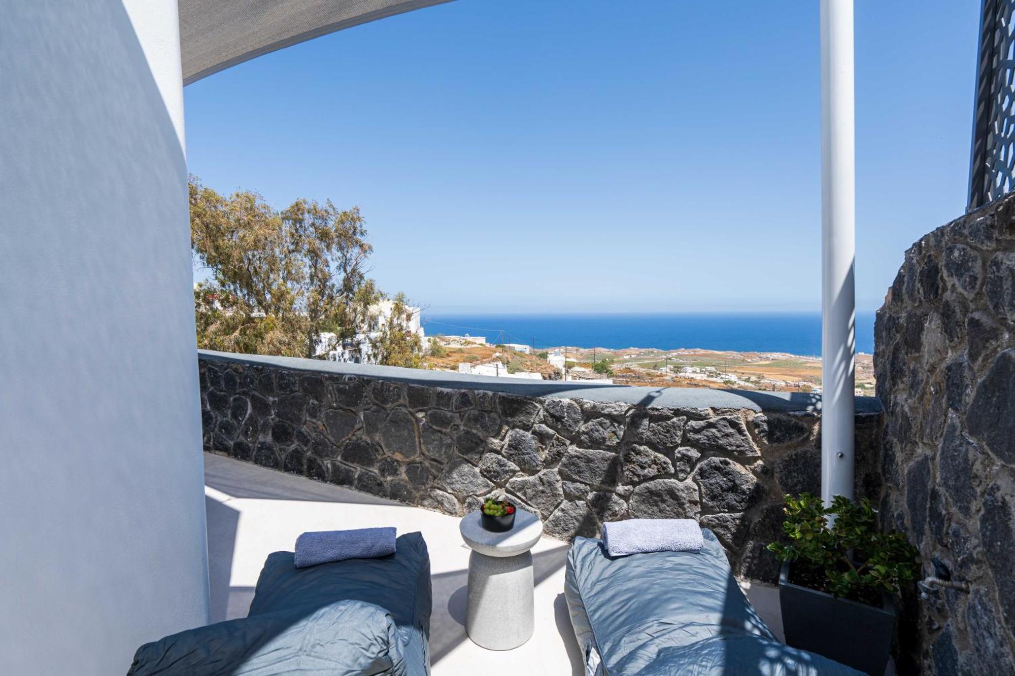 Cuore Santo Suites Fira  Exterior photo