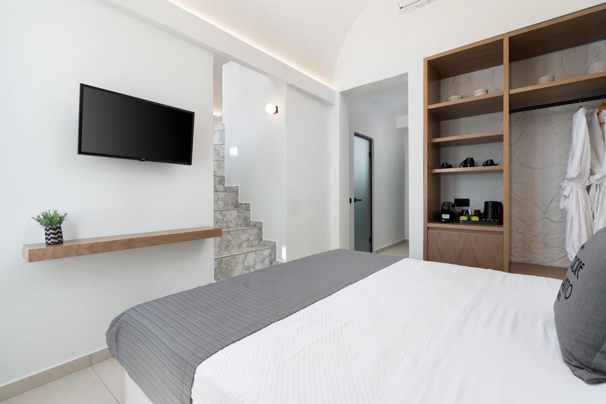 Cuore Santo Suites Fira  Room photo